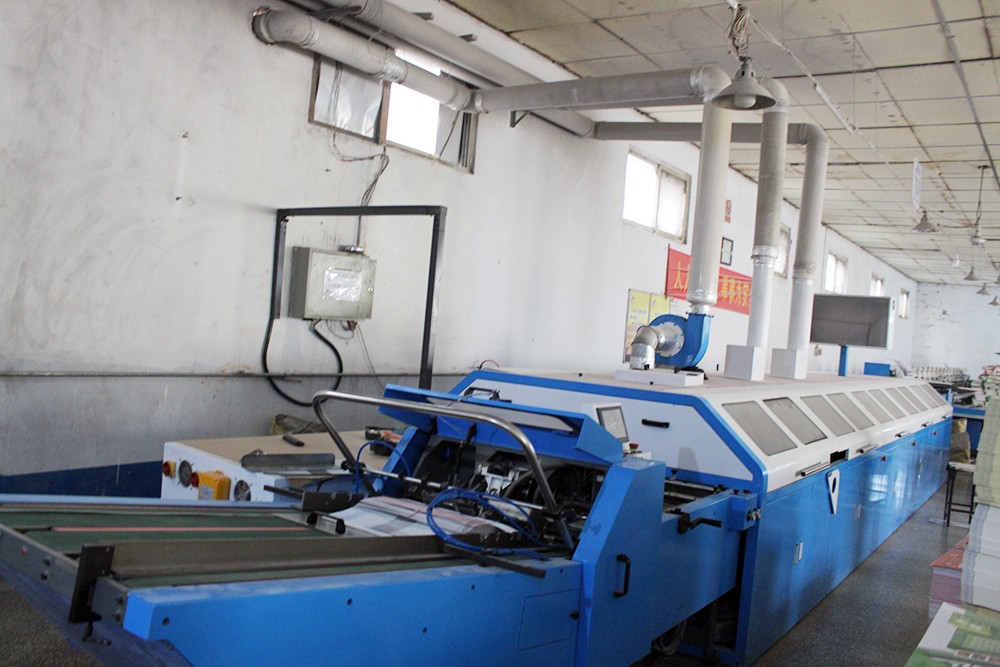 膠訂機(jī)聯(lián)動線16配